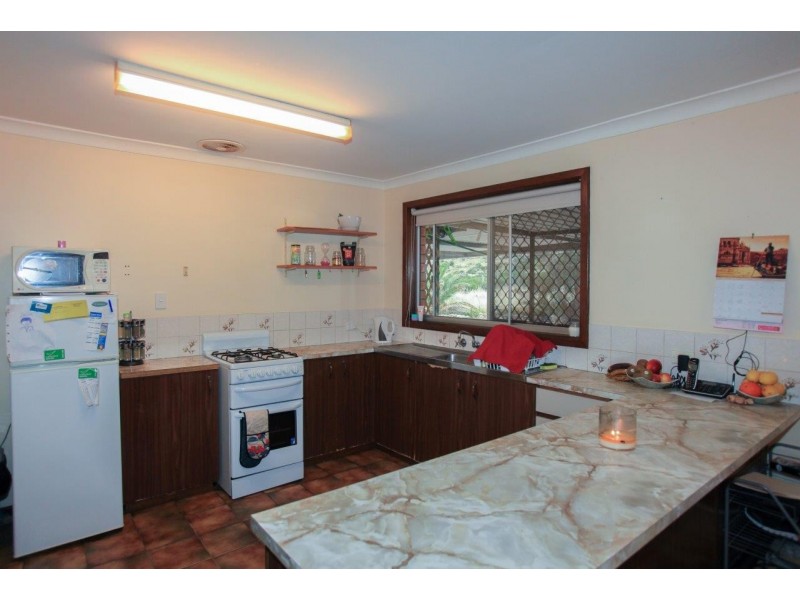 128 White Peak Road, White Peak WA 6532