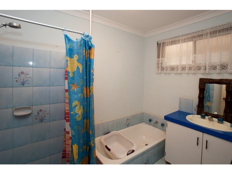 128 White Peak Road, White Peak WA 6532