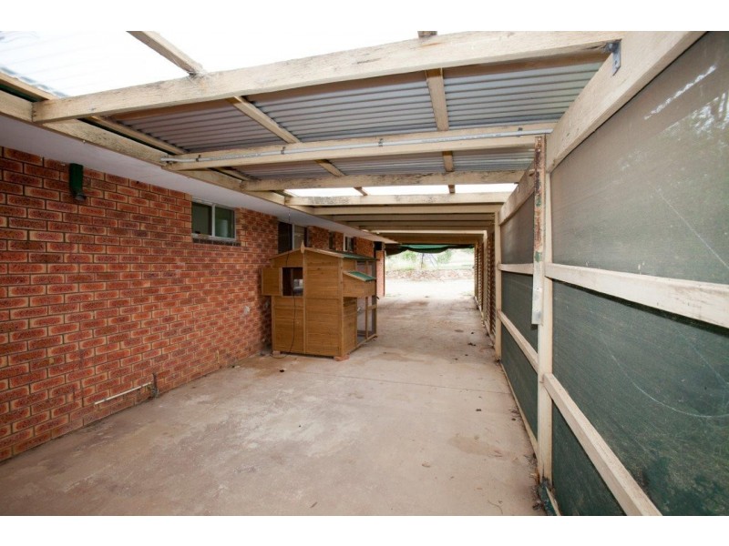 128 White Peak Road, White Peak WA 6532