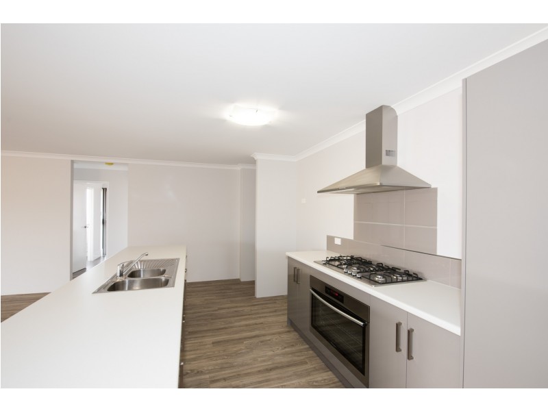 15 Andrew Lane, Waggrakine WA 6530