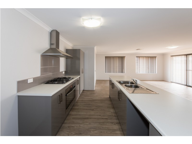 15 Andrew Lane, Waggrakine WA 6530