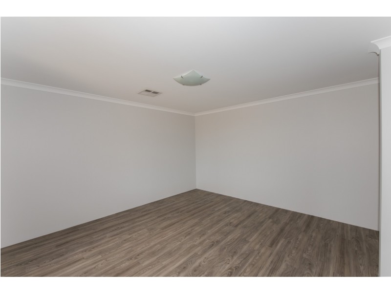 15 Andrew Lane, Waggrakine WA 6530