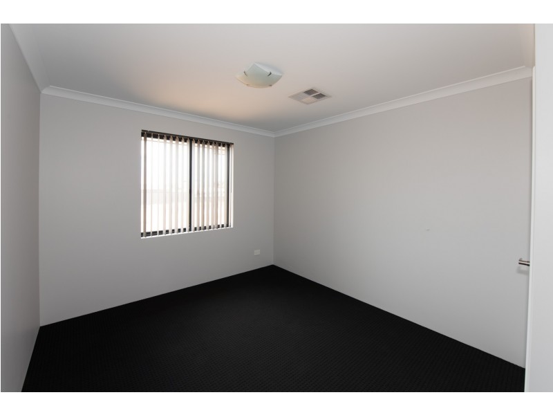 15 Andrew Lane, Waggrakine WA 6530