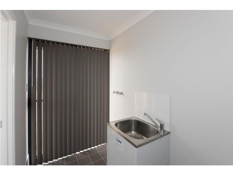 15 Andrew Lane, Waggrakine WA 6530