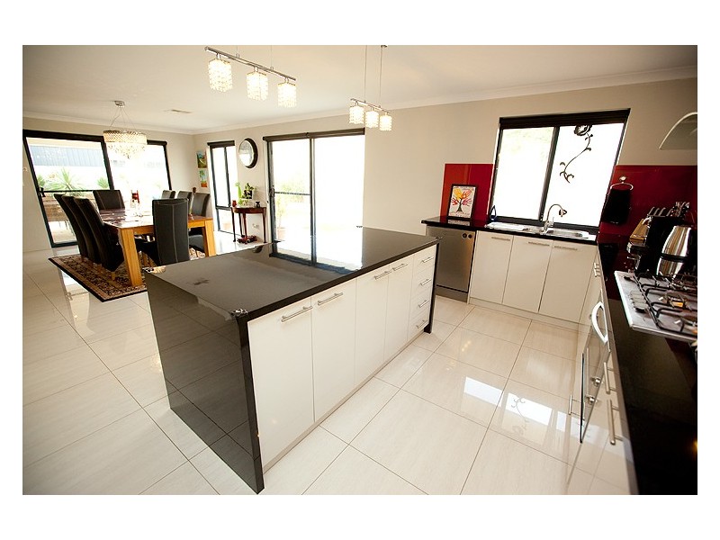 10 Piave Street, Wandina WA 6530