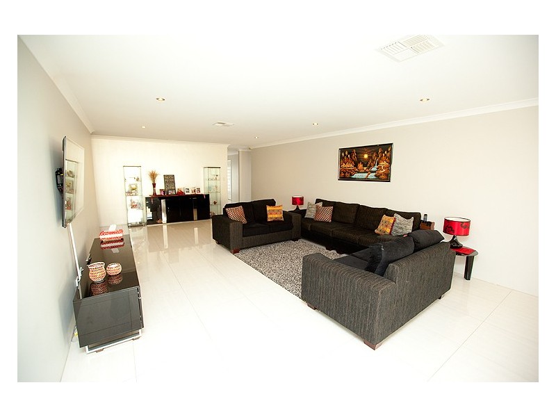 10 Piave Street, Wandina WA 6530