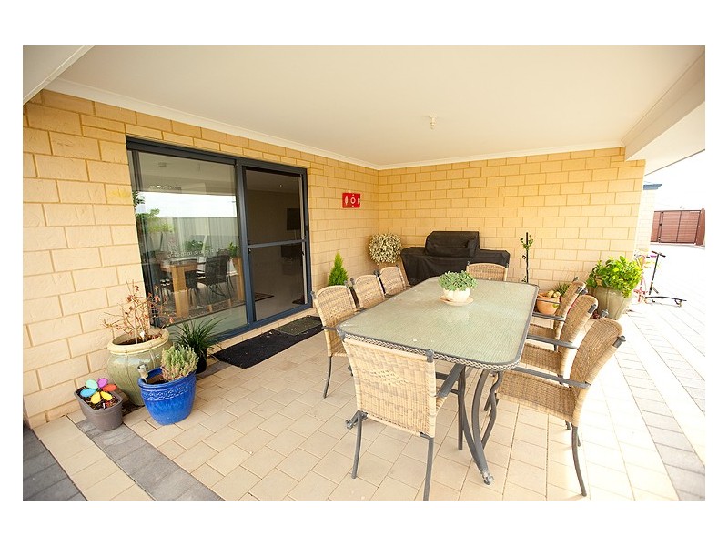 10 Piave Street, Wandina WA 6530