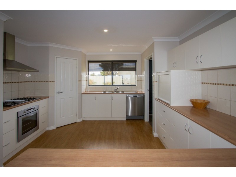 144 Wittenoom Circle, White Peak WA 6532