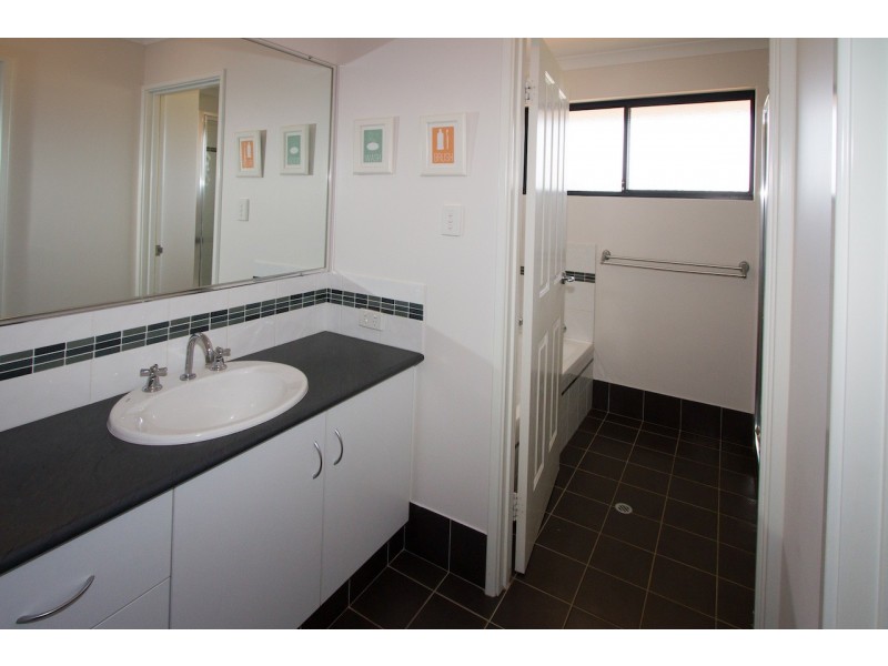 144 Wittenoom Circle, White Peak WA 6532