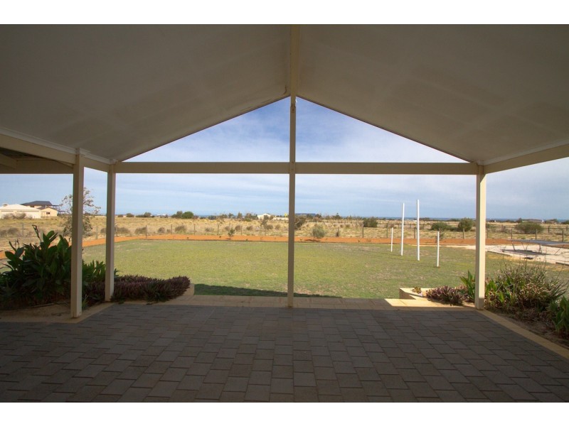 144 Wittenoom Circle, White Peak WA 6532