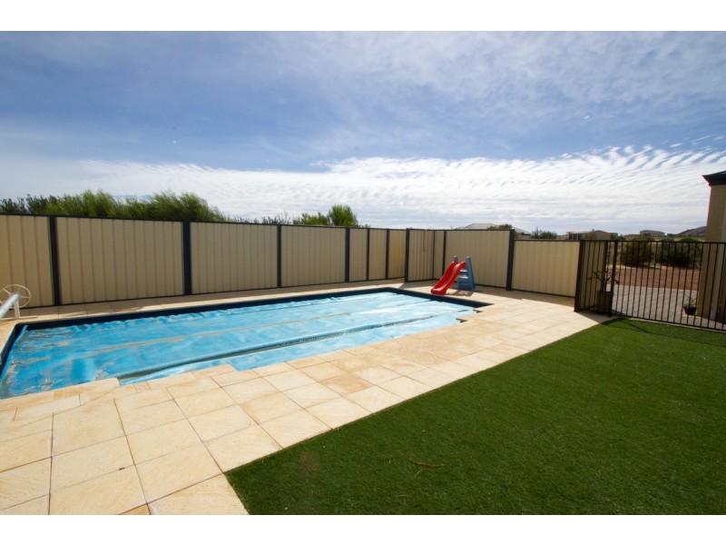 144 Wittenoom Circle, White Peak WA 6532