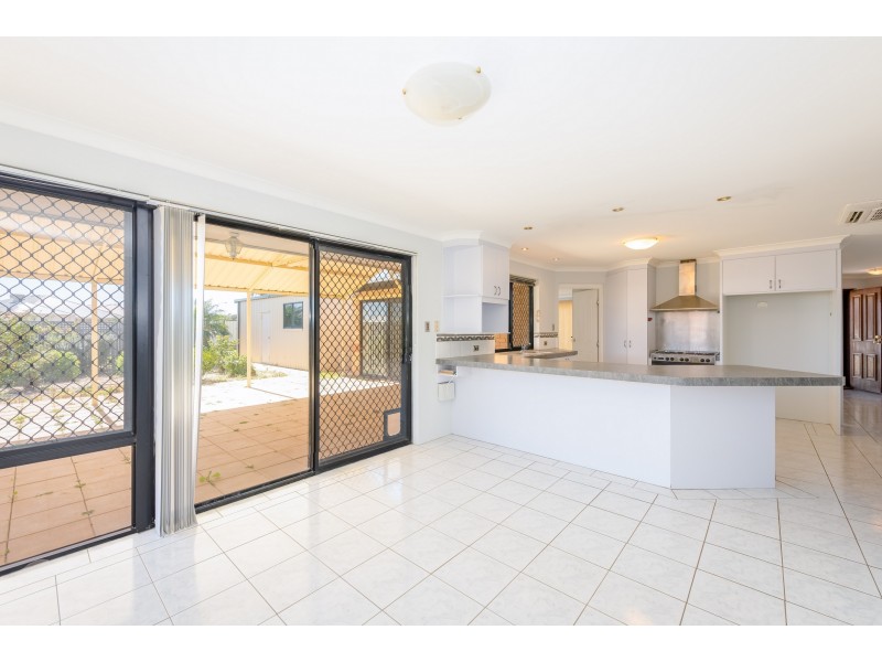 236 Chapman Valley Road, Waggrakine WA 6530