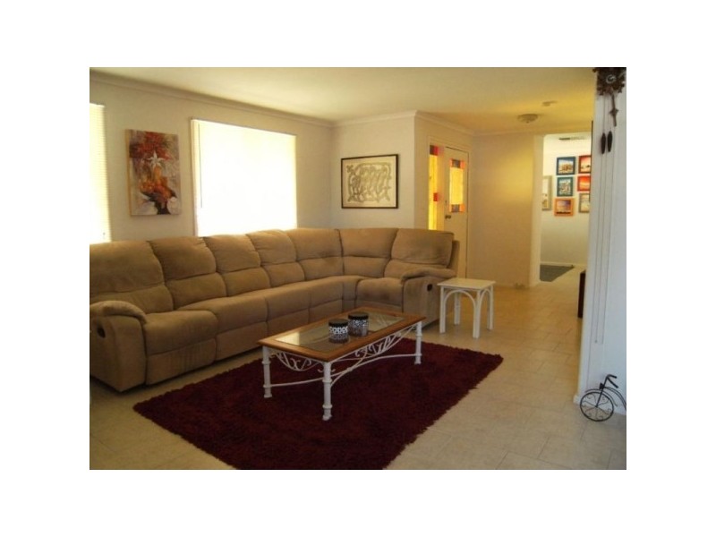 53 Watson Street, Mount Magnet WA 6638