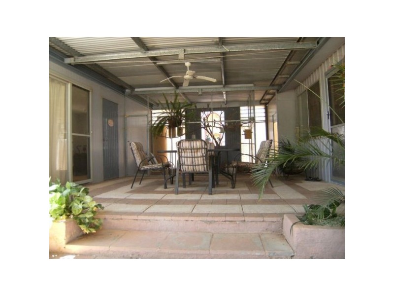 53 Watson Street, Mount Magnet WA 6638