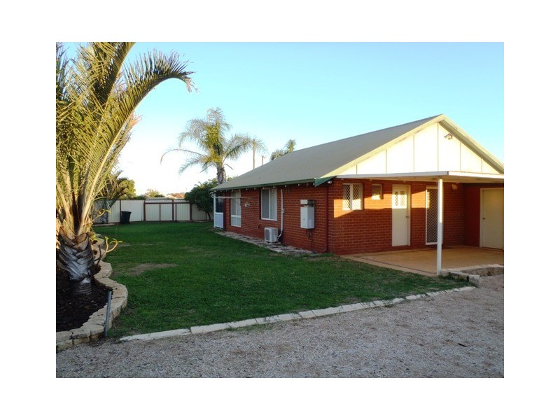 3/271 Third Street, Wonthella WA 6530