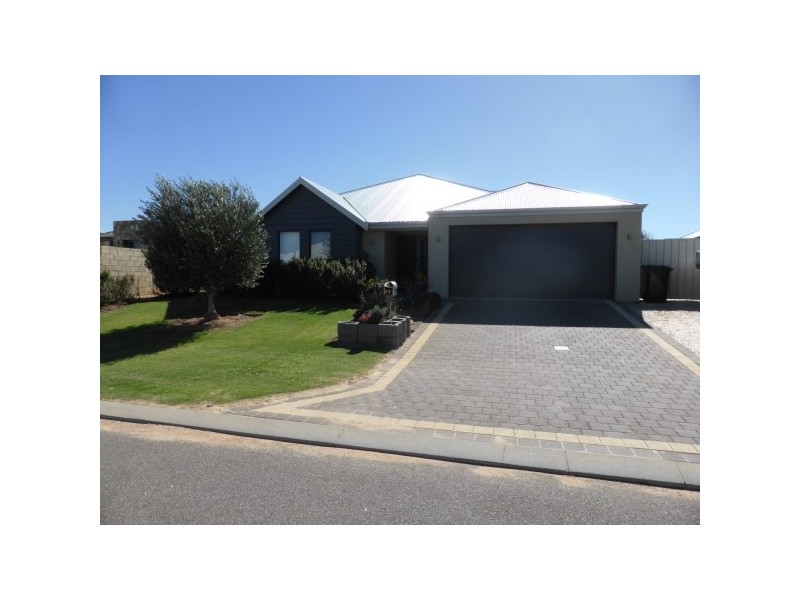 43 Reg Percy Street, Wandina WA 6530