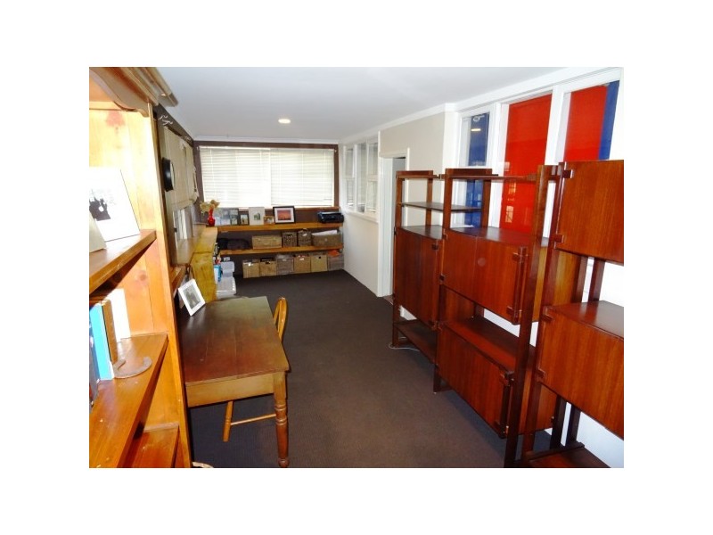 228 Third Street, Wonthella WA 6530