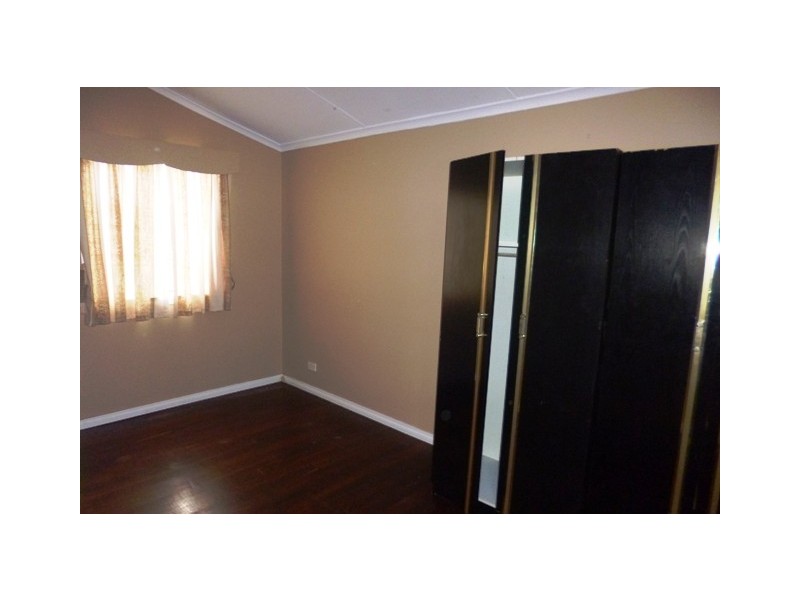 41 Whitfield Street, Beachlands WA 6530