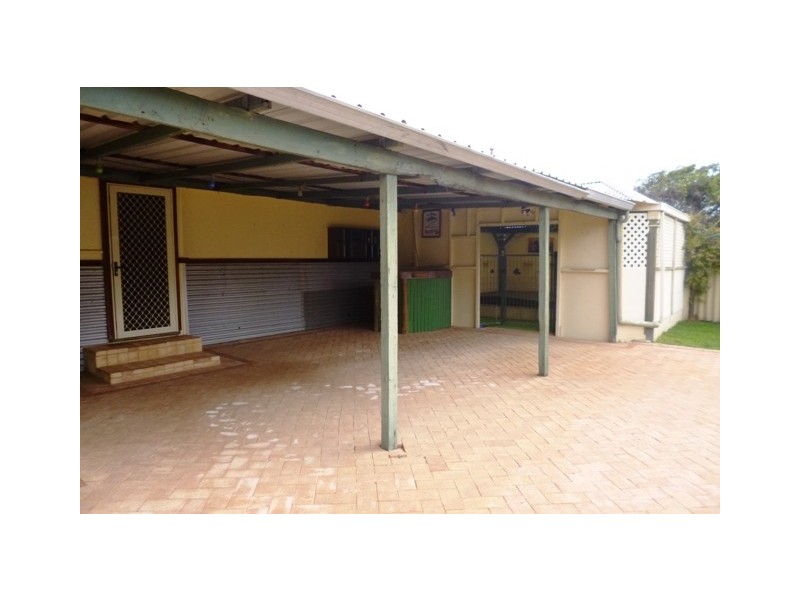 41 Whitfield Street, Beachlands WA 6530