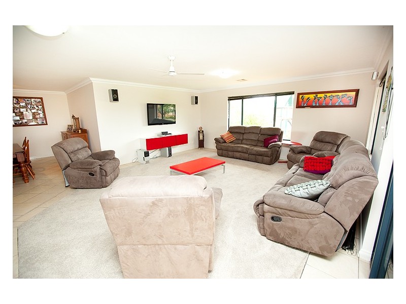 5 Fuchsia Close, Strathalbyn WA 6530