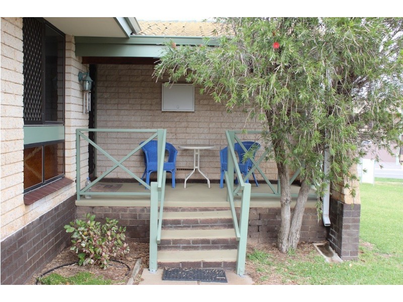 2 Thomas Avenue, Geraldton WA 6530