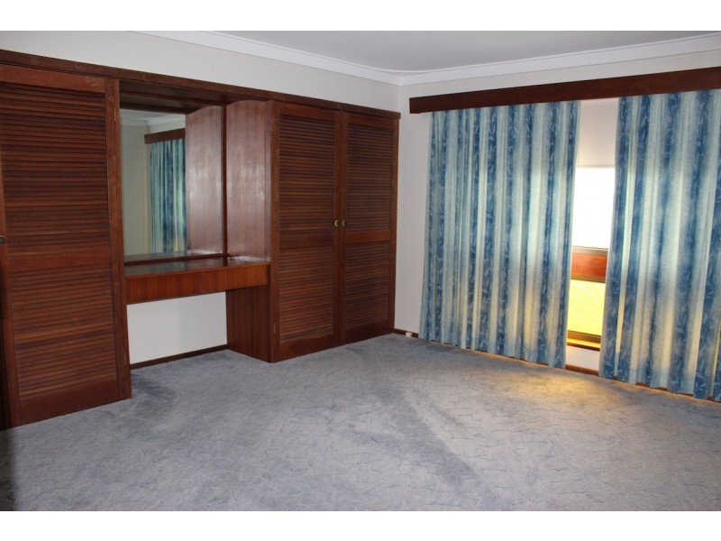 2 Thomas Avenue, Geraldton WA 6530