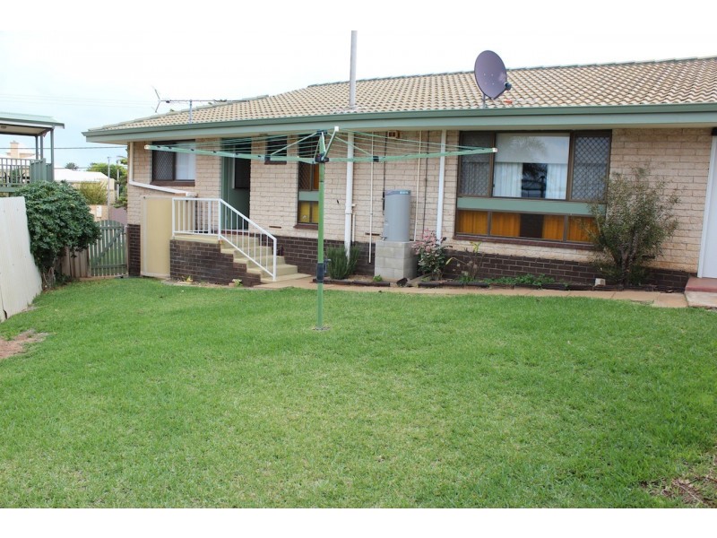 2 Thomas Avenue, Geraldton WA 6530