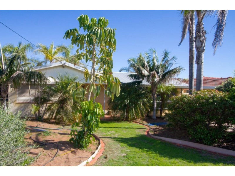 8 Buckingham Street, Mount Tarcoola WA 6530