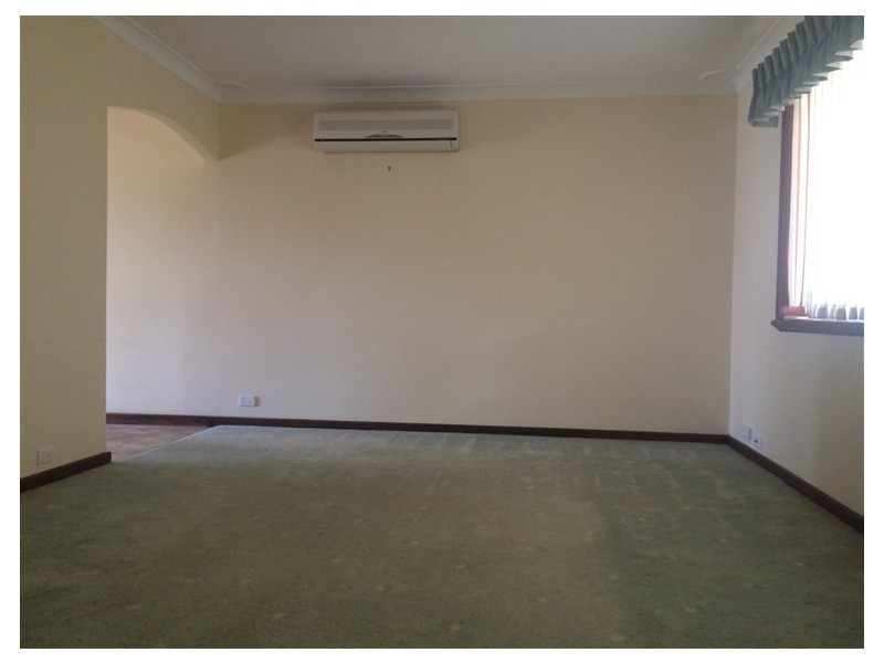 4 Green Street, Bluff Point WA 6530