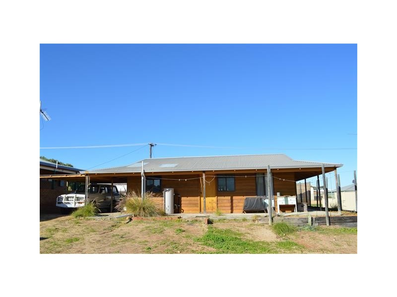 22 Clementina Road, Dongara WA 6525