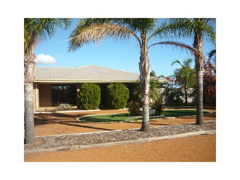 6 Marianthus Close, Strathalbyn WA 6530