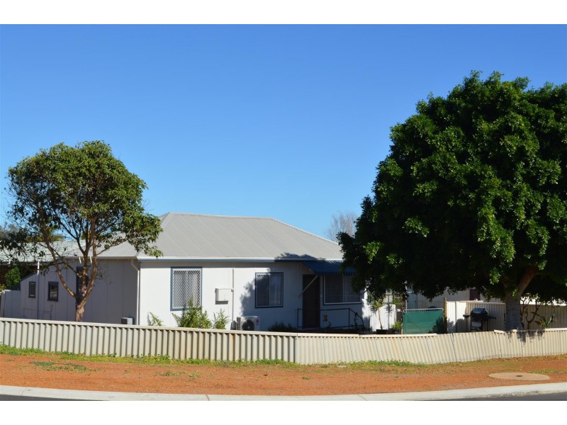 6 Fuller Street, Bluff Point WA 6530