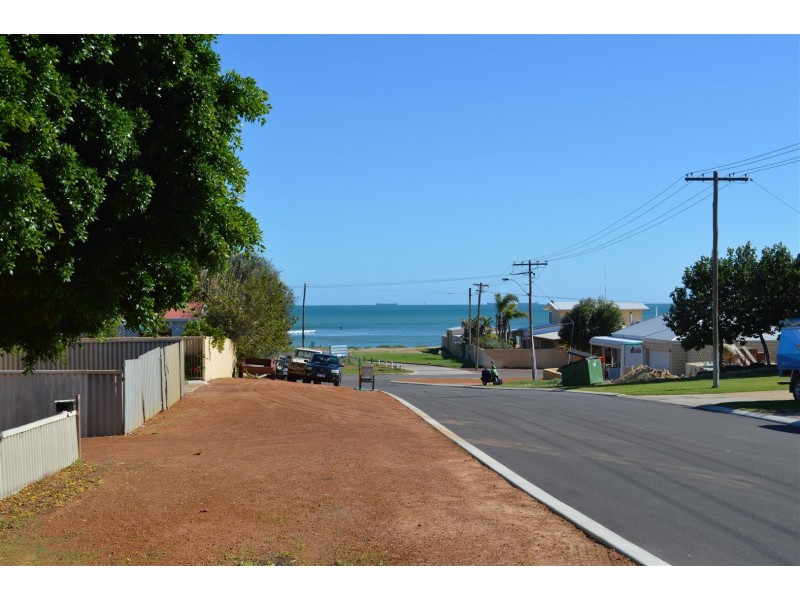 6 Fuller Street, Bluff Point WA 6530