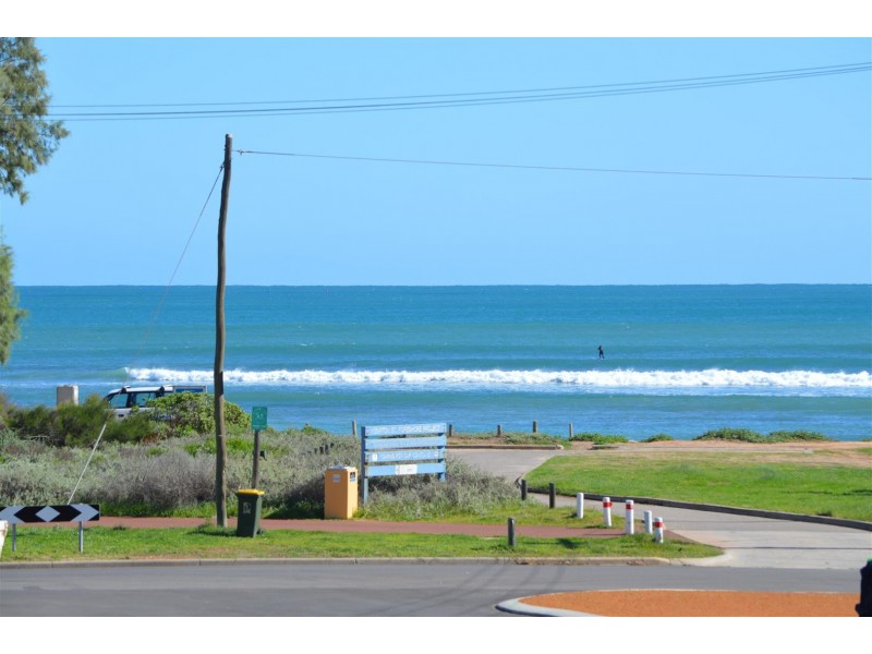 6 Fuller Street, Bluff Point WA 6530