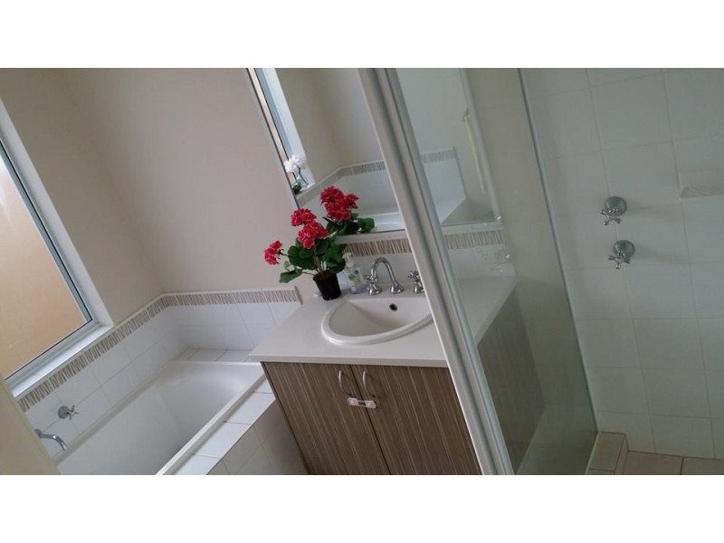 10 Viewpoint Mews, Drummond Cove WA 6532