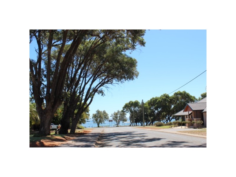 319 Chapman Road, Bluff Point WA 6530