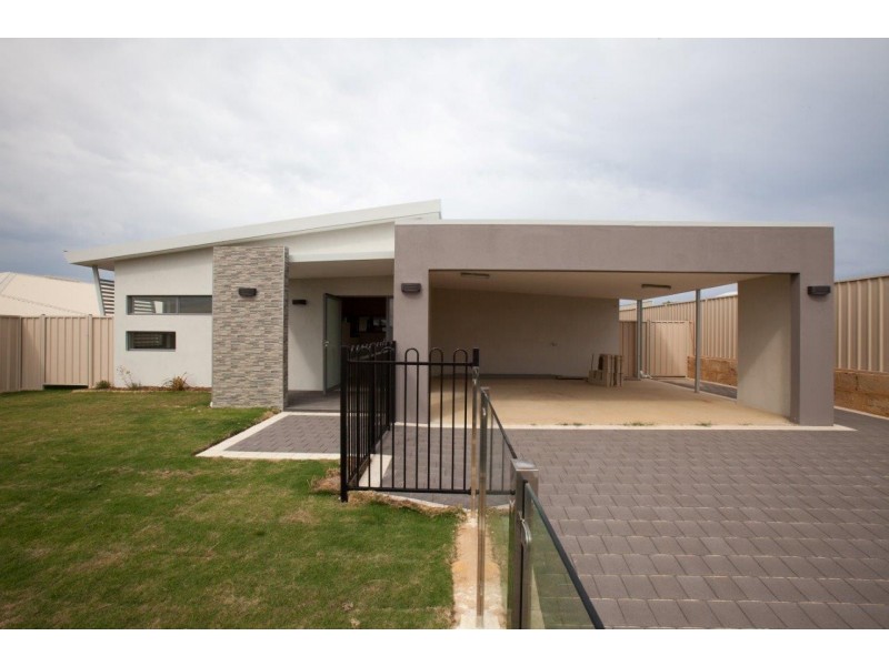 7 Lapwing Way, Wandina WA 6530