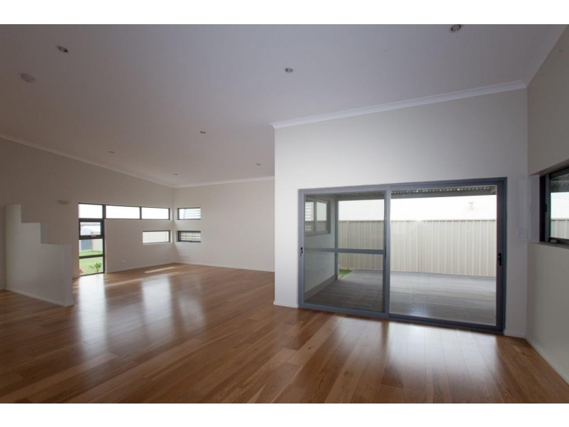 7 Lapwing Way, Wandina WA 6530