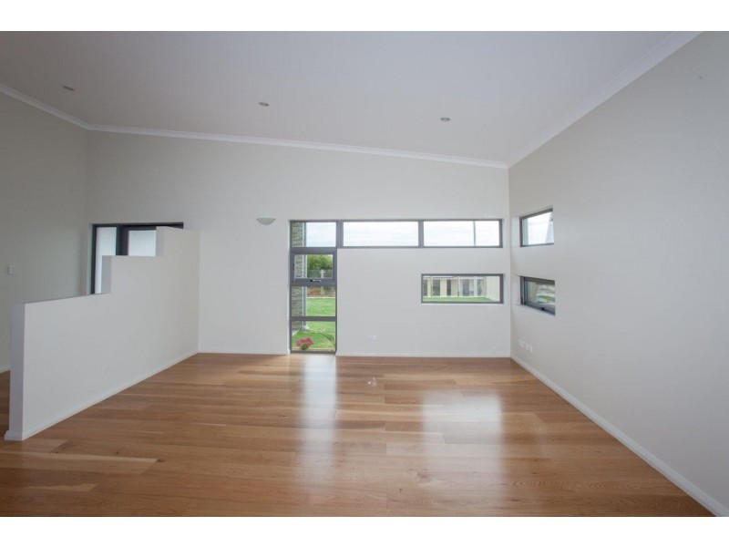 7 Lapwing Way, Wandina WA 6530