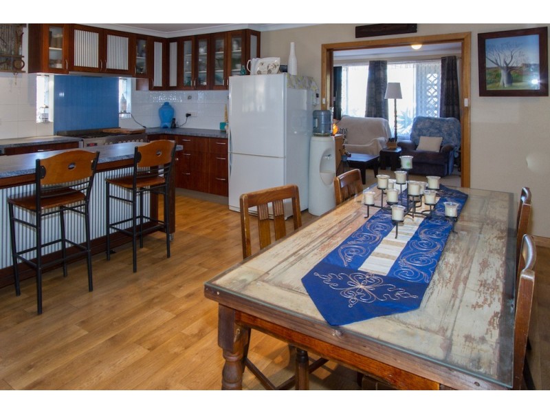 265 Eighth Street, Wonthella WA 6530