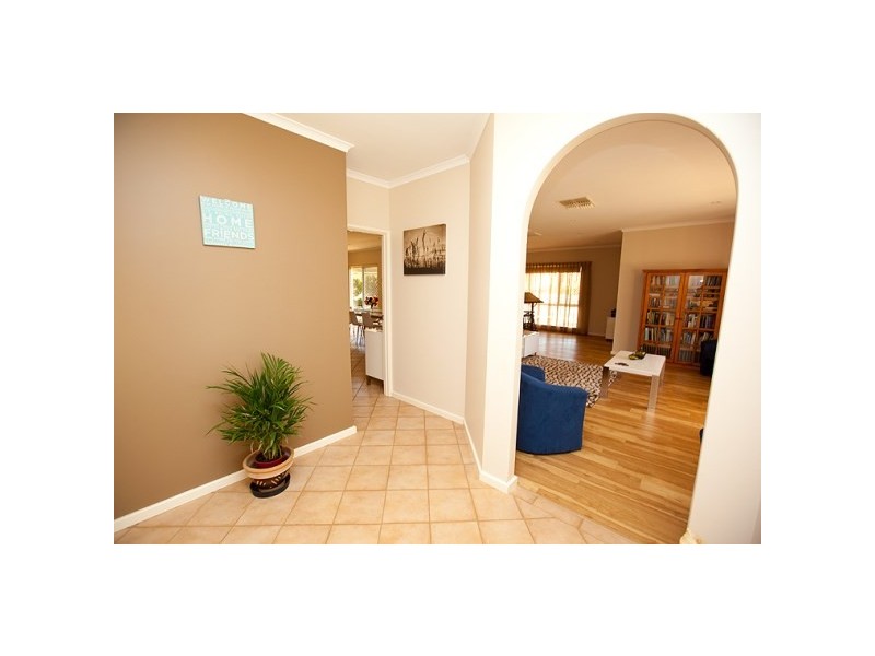 6 Darwinia Close, Strathalbyn WA 6530