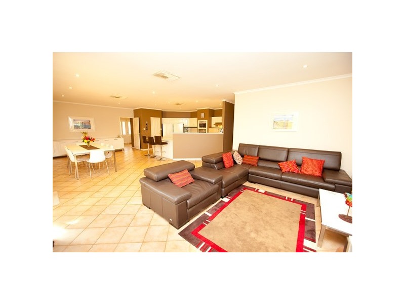 6 Darwinia Close, Strathalbyn WA 6530