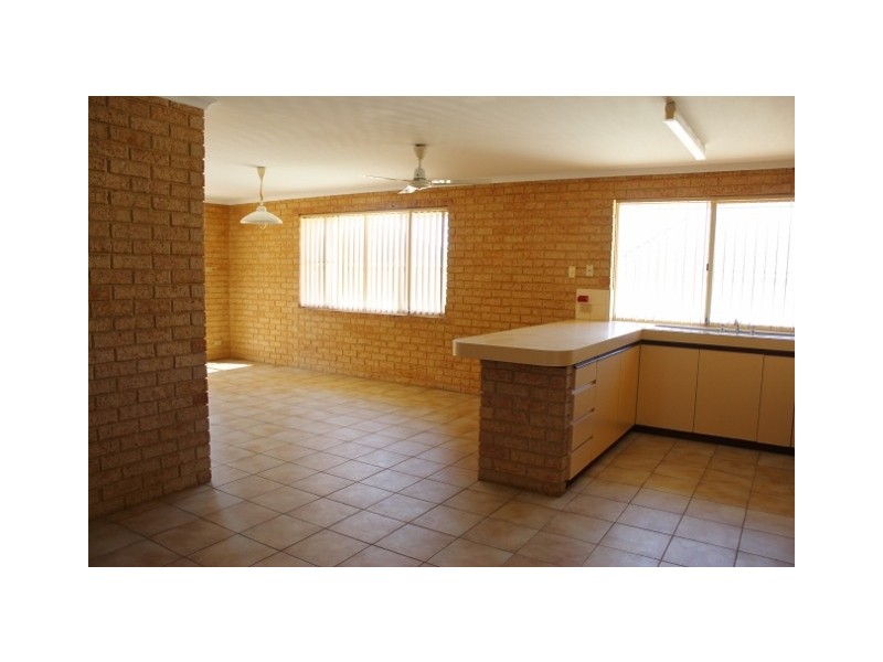 11 Wilton Close, Mount Tarcoola WA 6530