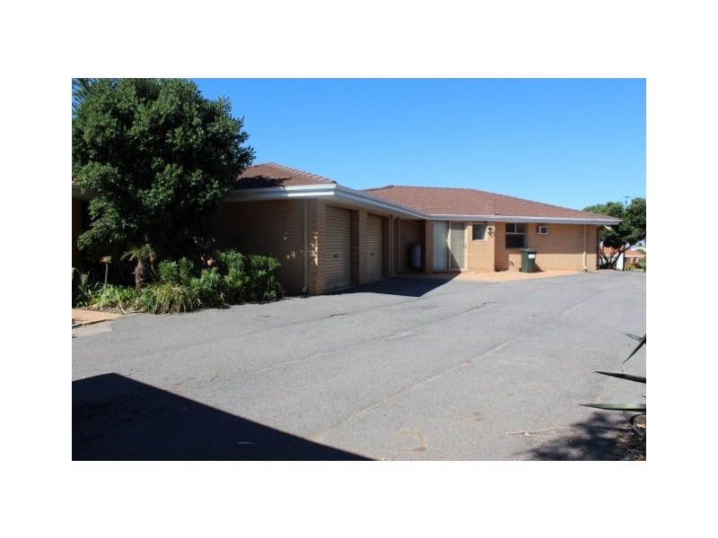 11 Wilton Close, Mount Tarcoola WA 6530