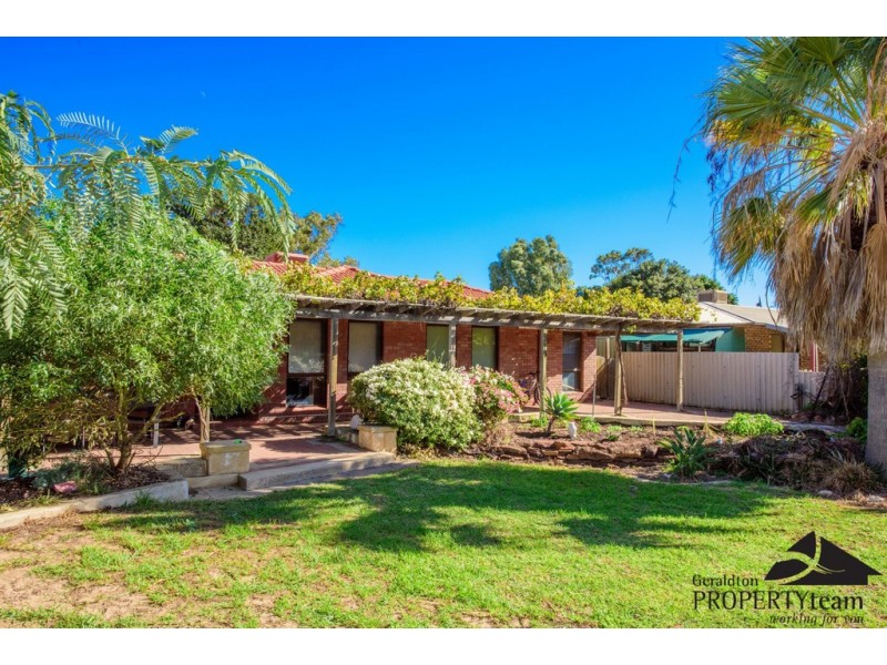 17 Alexander Drive, Glenfield WA 6532