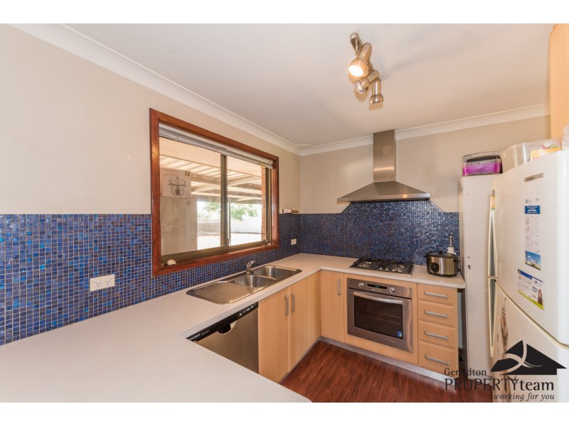 17 Alexander Drive, Glenfield WA 6532