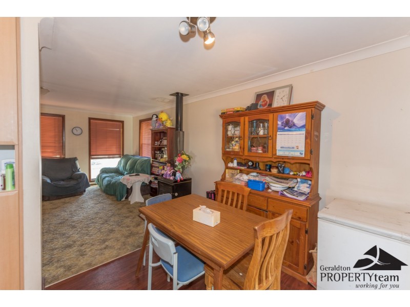 17 Alexander Drive, Glenfield WA 6532