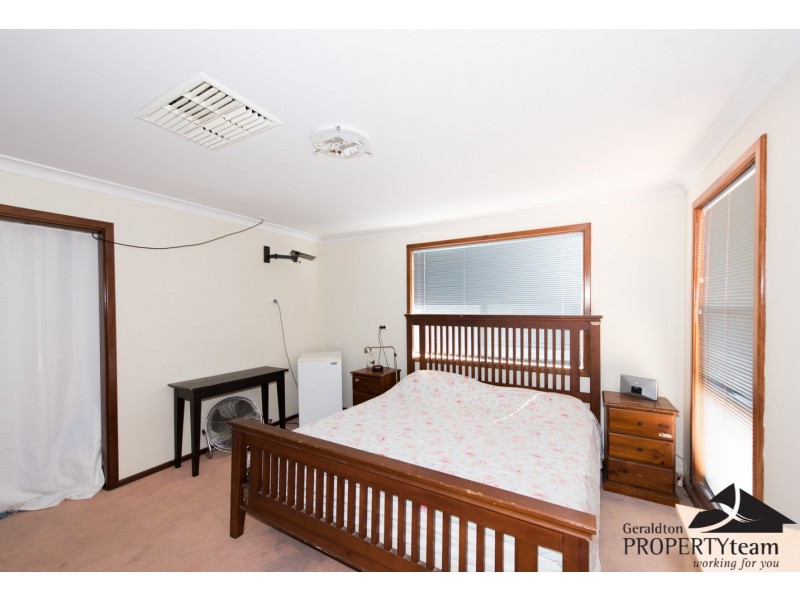 17 Alexander Drive, Glenfield WA 6532