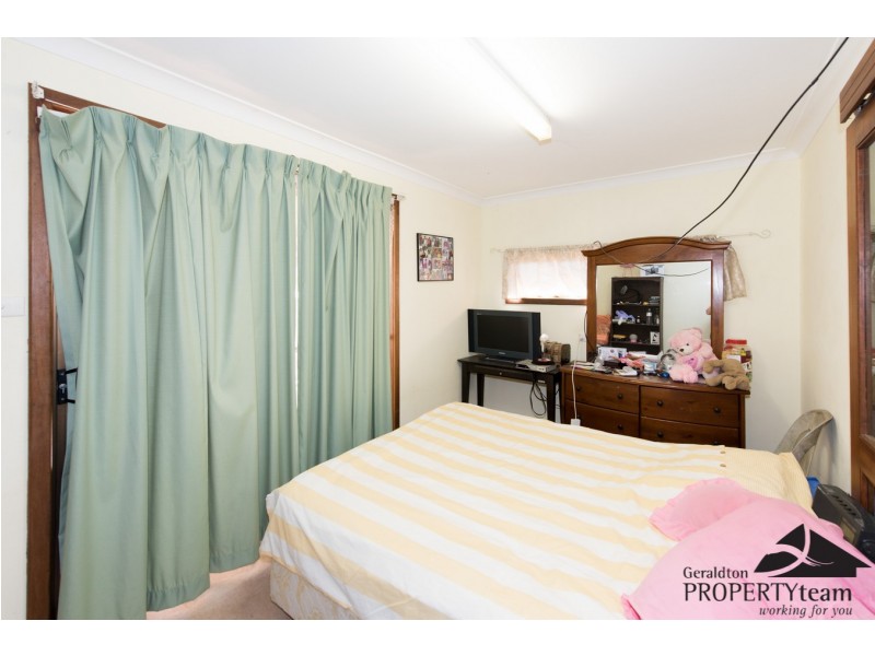 17 Alexander Drive, Glenfield WA 6532