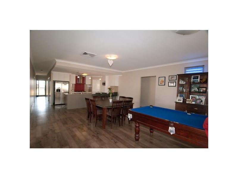 15 Brittania Parade, Wandina WA 6530